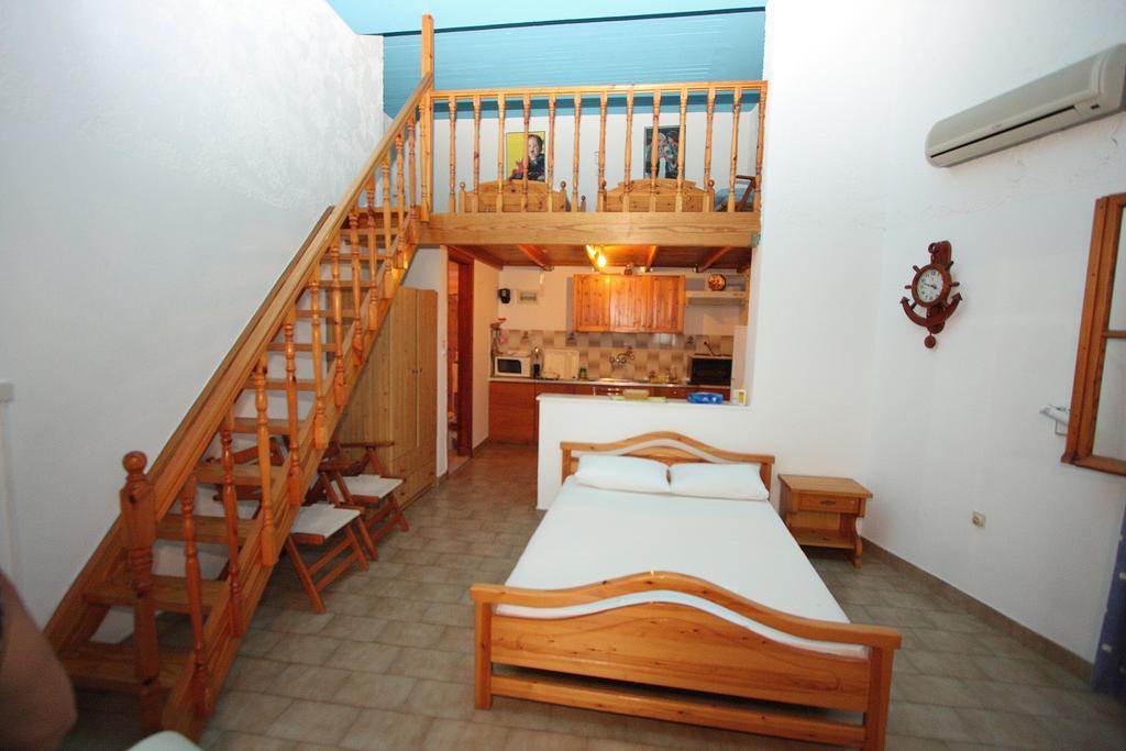 Foinikas Rooms Eratiní Kamer foto